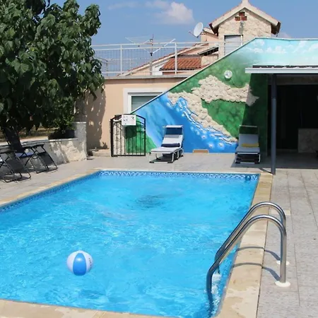 Nadalina By Guide * Velika Cista (Sibenik-Knin)