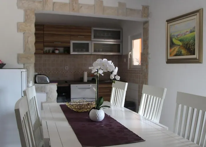 וילה Nadalina By Guide Velika Cista (Sibenik-Knin)